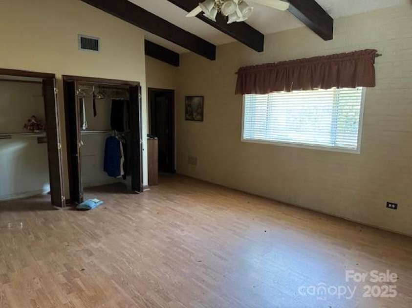 2211 Unionville Indian Trail, Indian Trail, NC 28079.  MLS# CAR4231619, YatesRealty ID 9388. 