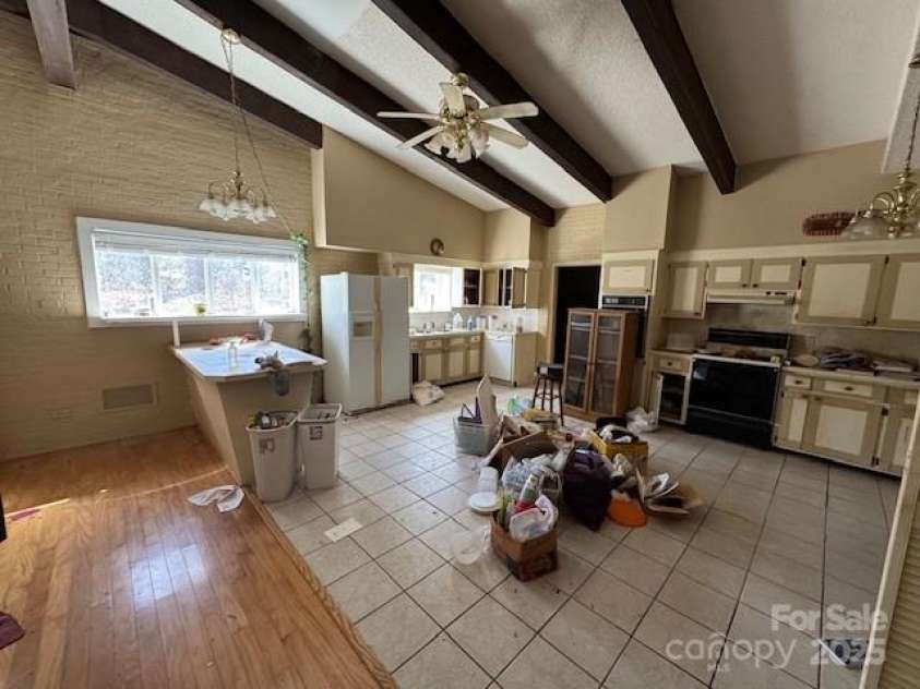 2211 Unionville Indian Trail, Indian Trail, NC 28079.  MLS# CAR4231619, YatesRealty ID 9388. 