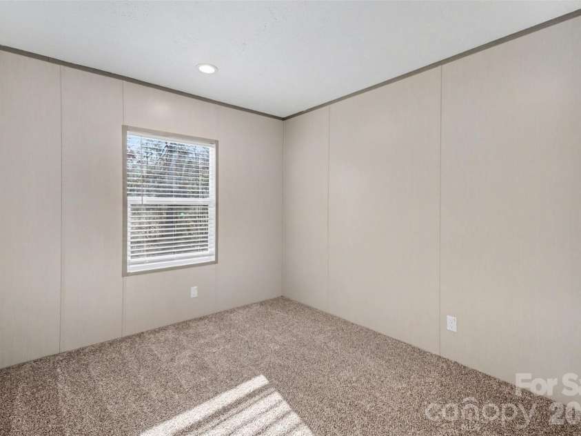 3026 Drake Circle, Shelby, NC 28152.  MLS# CAR4347259, YatesRealty ID 9388. 