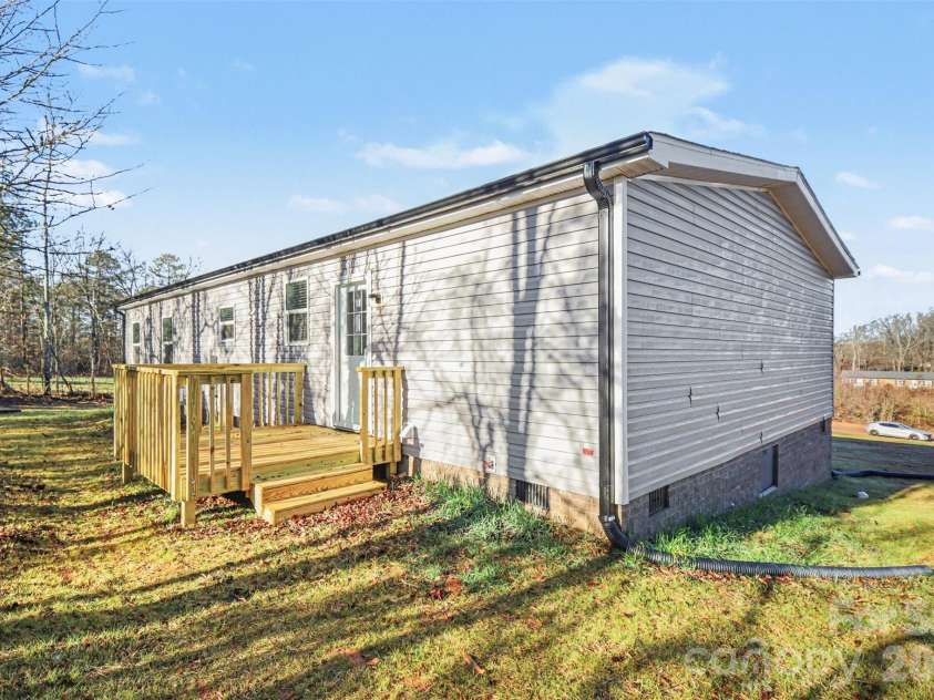 3026 Drake Circle, Shelby, NC 28152.  MLS# CAR4347259, YatesRealty ID 9388. 