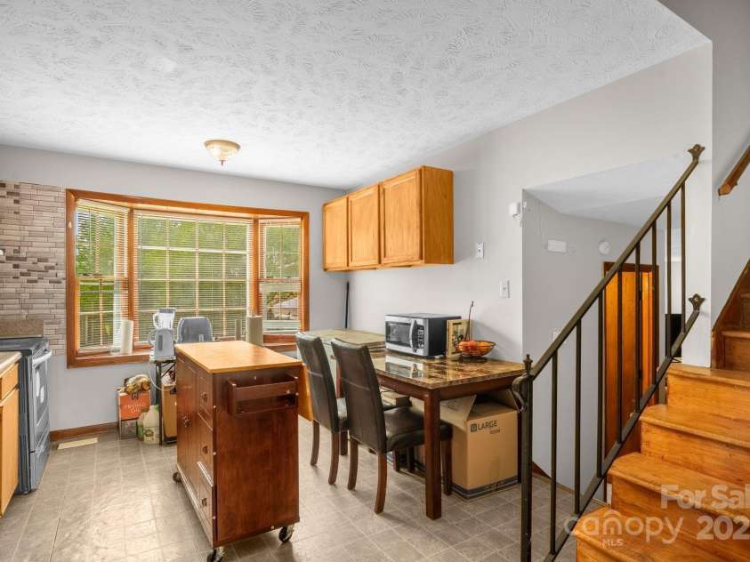 7898 Rivendale Drive, Fayetteville, NC 28314.  MLS# CAR4244344, YatesRealty ID 9389. 