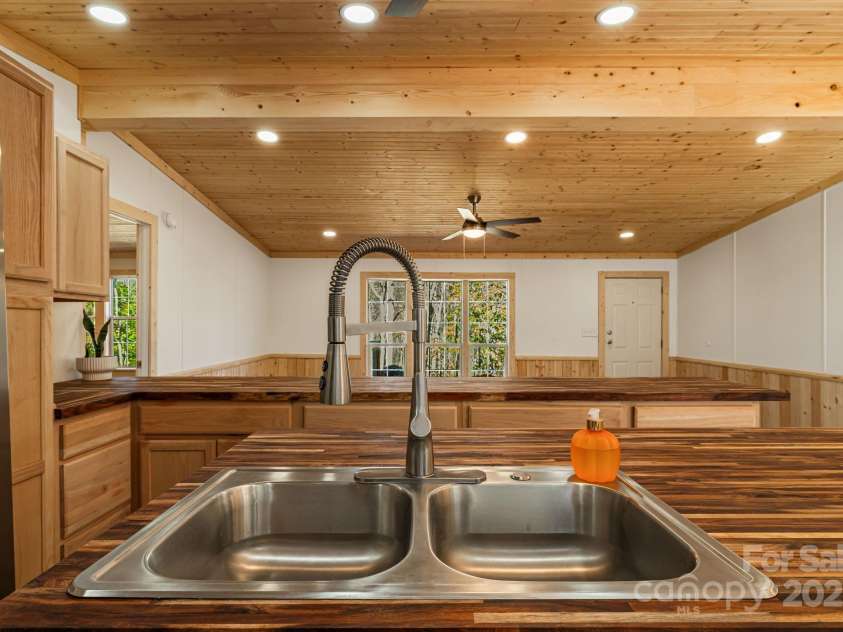 398 Dogwood Drive, Bakersville, NC 28705.  MLS# CAR4321945, YatesRealty ID 939. 