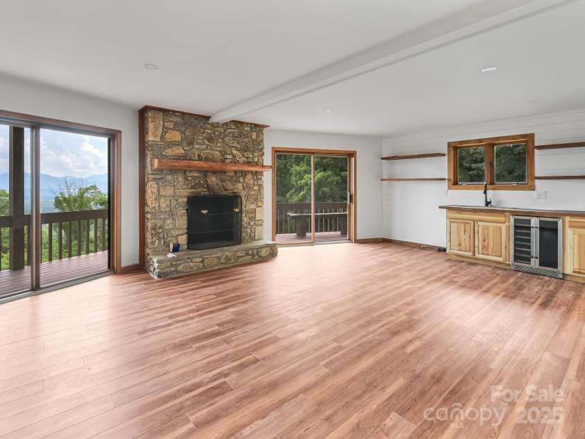 246 Calhoun Ridge Drive, Waynesville, NC 28786.  MLS# CAR4227766, YatesRealty ID 9391. 