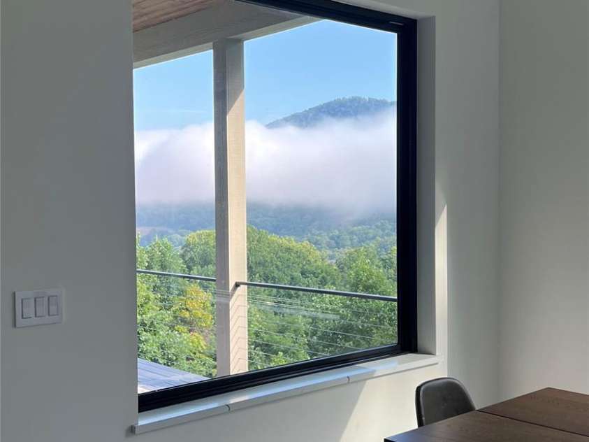 22 Chesten Mountain Drive, Asheville, NC 28803.  MLS# CAR4334773, YatesRealty ID 9392. 
