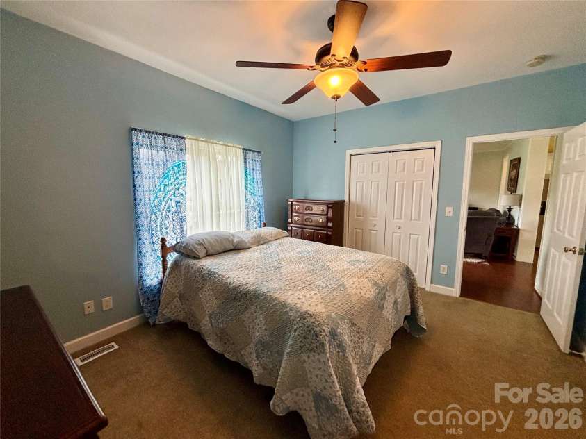 194 Beechnut Drive, Hendersonville, NC 28739.  MLS# CAR4365838, YatesRealty ID 9393. 