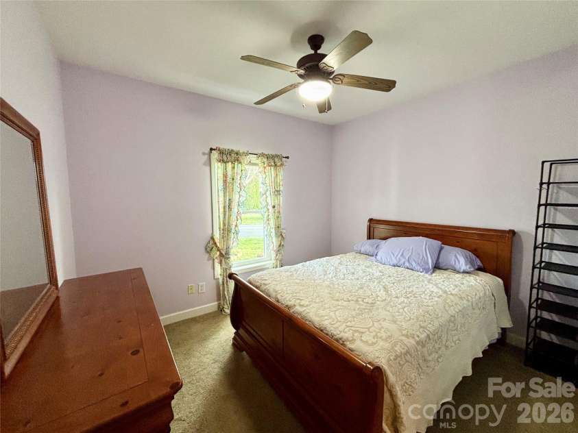 194 Beechnut Drive, Hendersonville, NC 28739.  MLS# CAR4365838, YatesRealty ID 9393. 