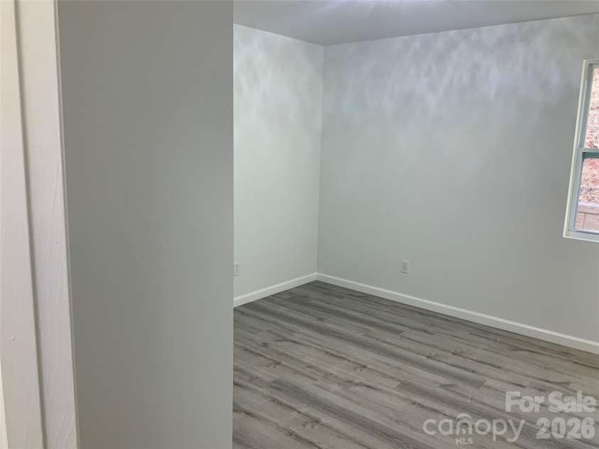 841 B CHARLOTTE Highway, Fairview, NC 28730.  MLS# CAR4334477, YatesRealty ID 9395. 