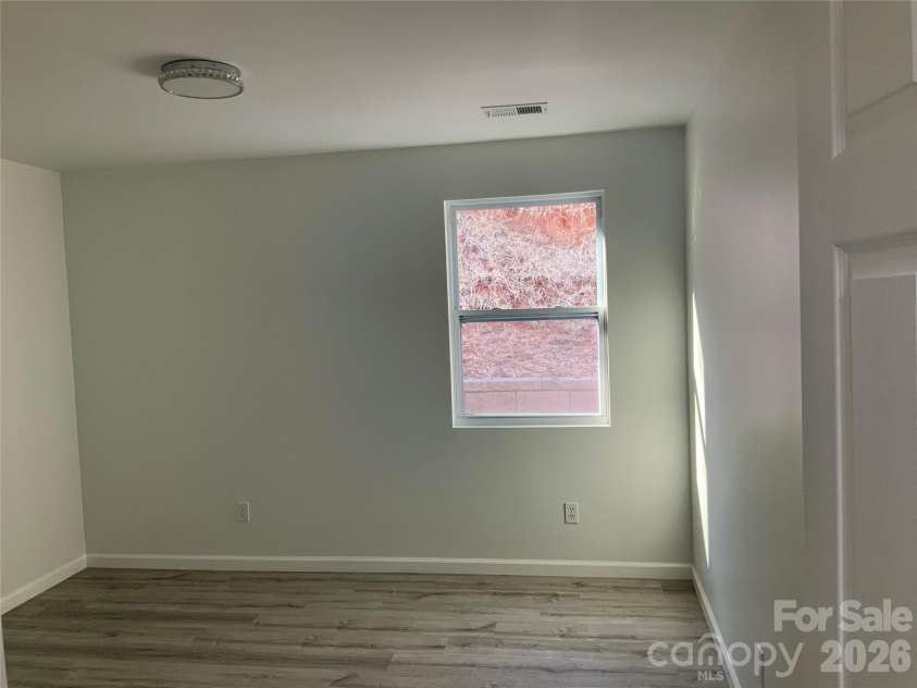 841 B CHARLOTTE Highway, Fairview, NC 28730.  MLS# CAR4334477, YatesRealty ID 9395. 