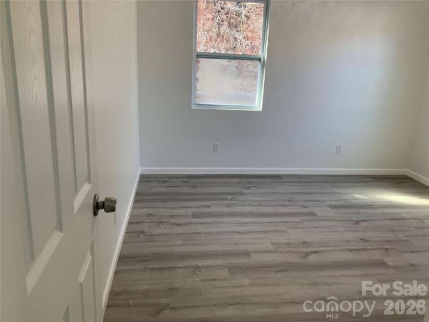 841 B CHARLOTTE Highway, Fairview, NC 28730.  MLS# CAR4334477, YatesRealty ID 9395. 