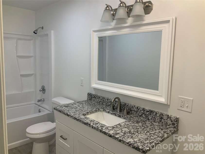841 B CHARLOTTE Highway, Fairview, NC 28730.  MLS# CAR4334477, YatesRealty ID 9395. 