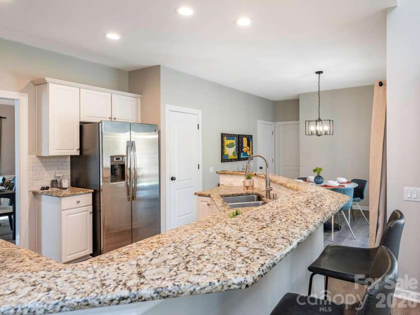 2824 Providence Spring Lane, Charlotte, NC 28270.  MLS# CAR4364647, YatesRealty ID 9396. 