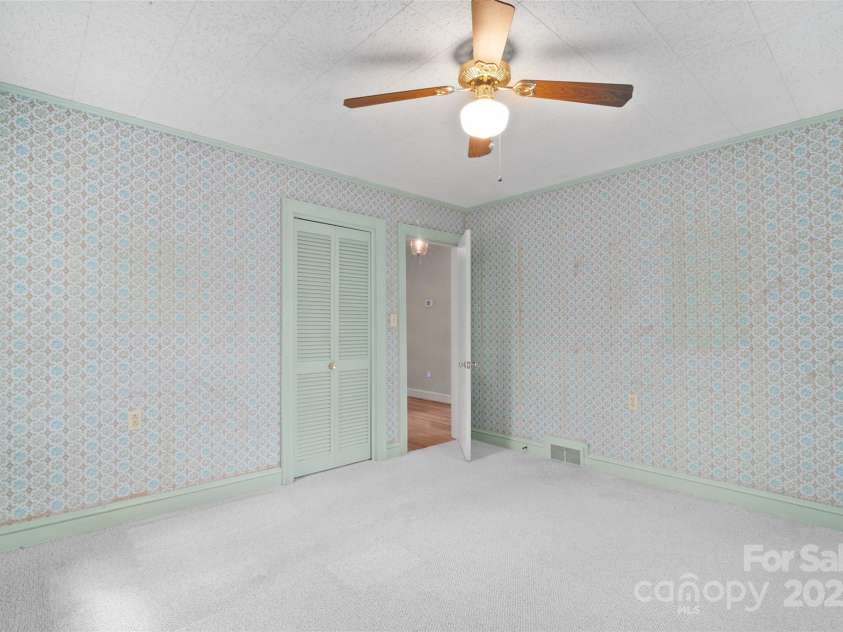 54 Forest Hill Drive, Canton, NC 28716.  MLS# CAR4243351, YatesRealty ID 9398. 