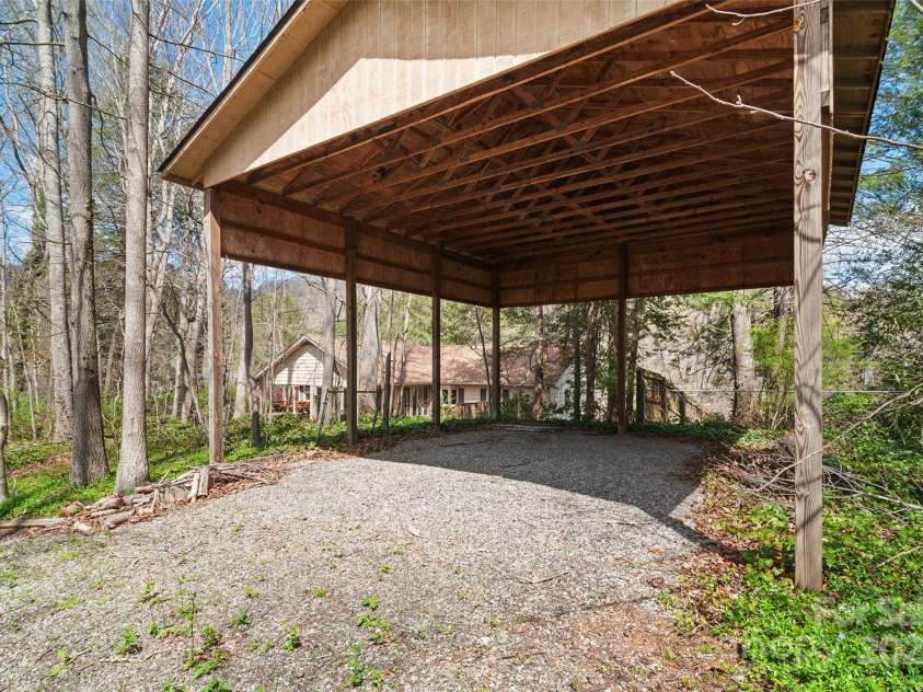 54 Forest Hill Drive, Canton, NC 28716.  MLS# CAR4243351, YatesRealty ID 9398. 