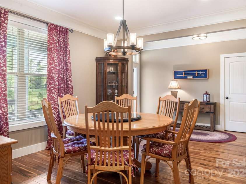 70 King Heights Drive, Fletcher, NC 28732.  MLS# CAR4250511, YatesRealty ID 9399. 