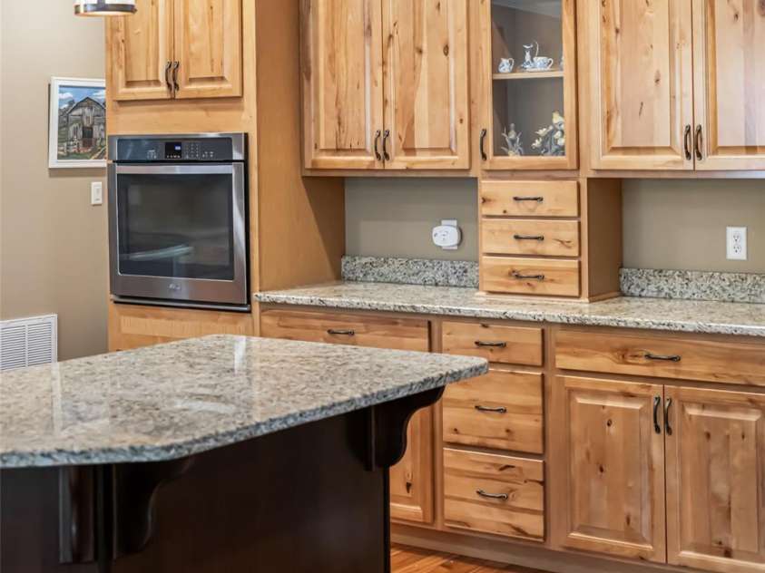 70 King Heights Drive, Fletcher, NC 28732.  MLS# CAR4250511, YatesRealty ID 9399. 