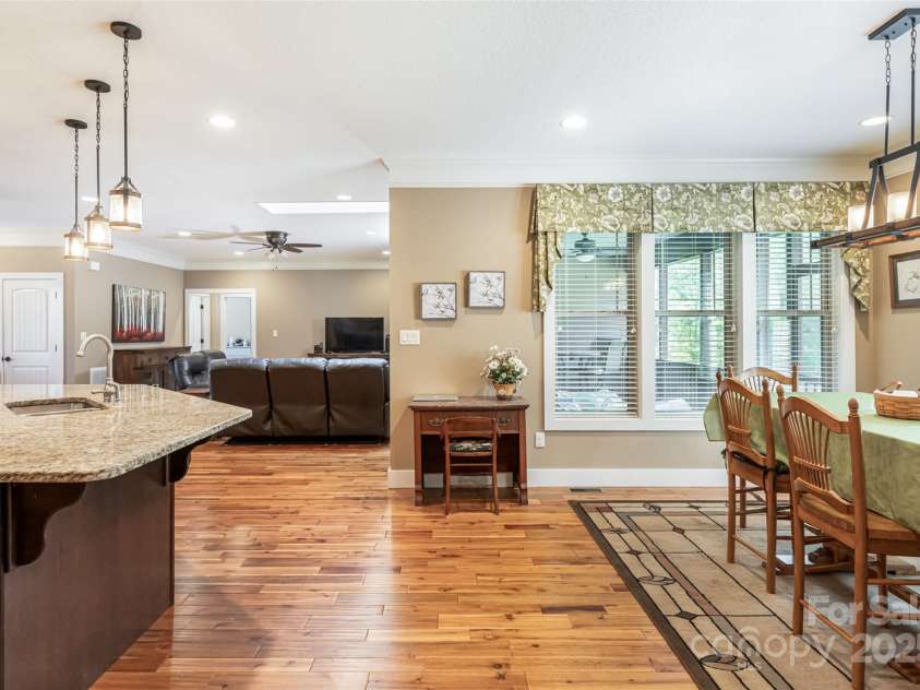 70 King Heights Drive, Fletcher, NC 28732.  MLS# CAR4250511, YatesRealty ID 9399. 