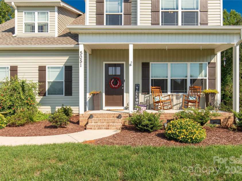 5051 Oxbow Run Lane, York, SC 29710.  MLS# CAR4223751, YatesRealty ID 940. 