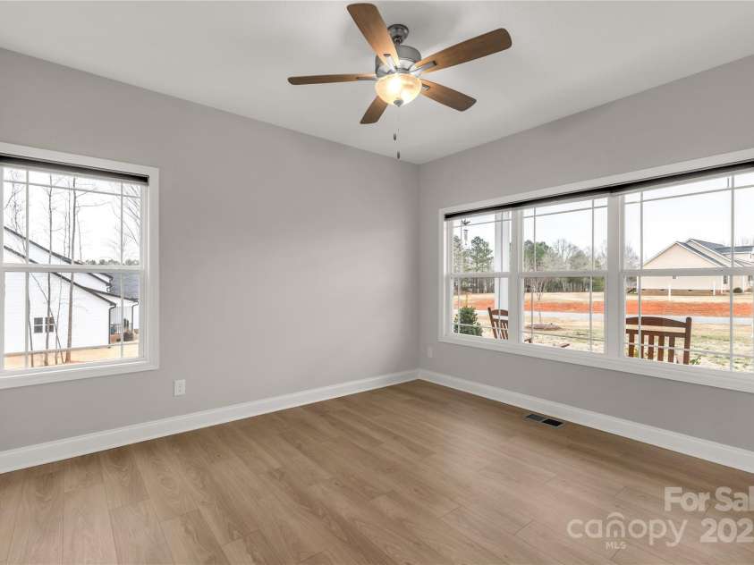 5051 Oxbow Run Lane, York, SC 29710.  MLS# CAR4223751, YatesRealty ID 940. 