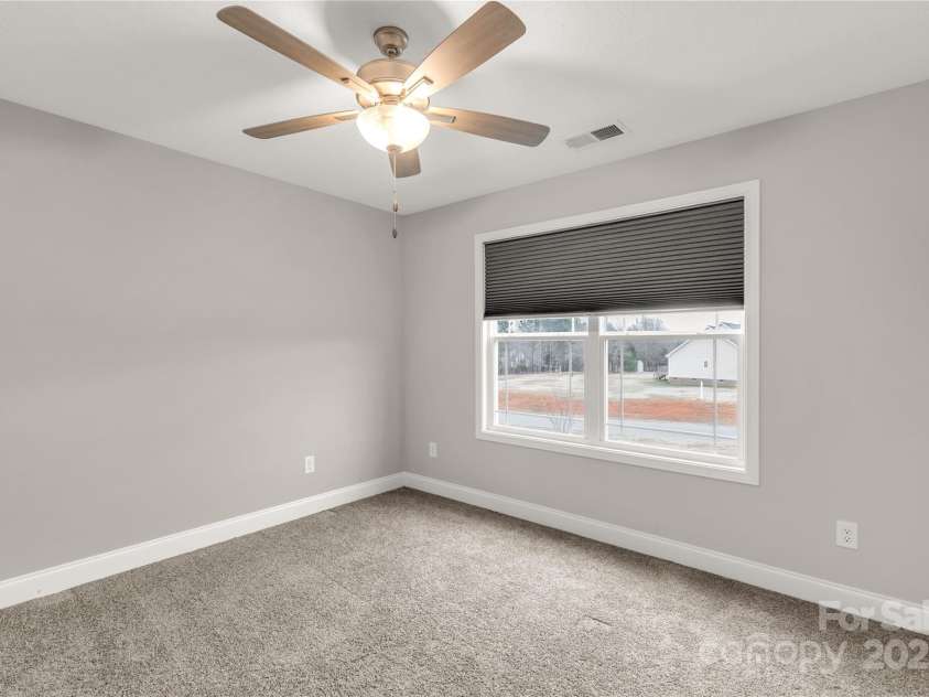 5051 Oxbow Run Lane, York, SC 29710.  MLS# CAR4223751, YatesRealty ID 940. 