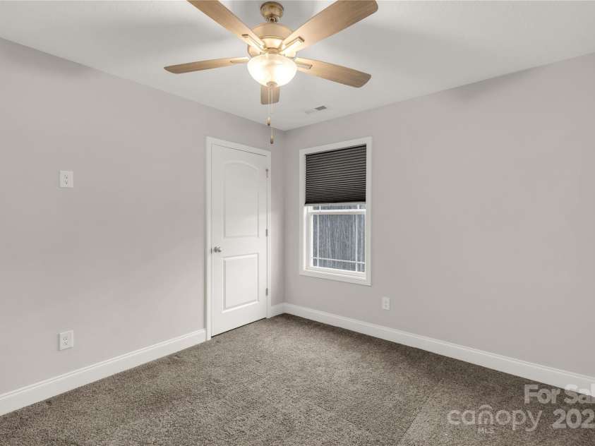 5051 Oxbow Run Lane, York, SC 29710.  MLS# CAR4223751, YatesRealty ID 940. 