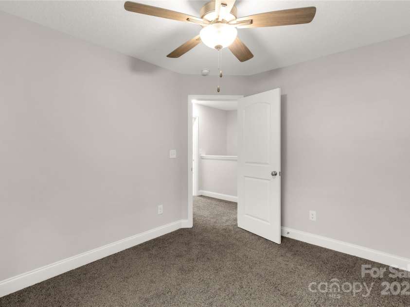 5051 Oxbow Run Lane, York, SC 29710.  MLS# CAR4223751, YatesRealty ID 940. 