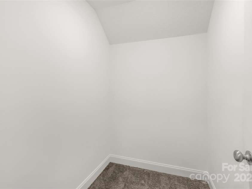 5051 Oxbow Run Lane, York, SC 29710.  MLS# CAR4223751, YatesRealty ID 940. 