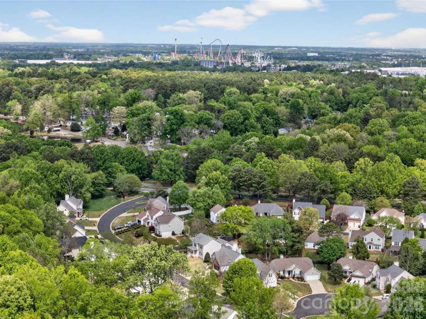2851 Huckleberry Hill Drive, Fort Mill, SC 29715.  MLS# CAR4365989, YatesRealty ID 9401. 
