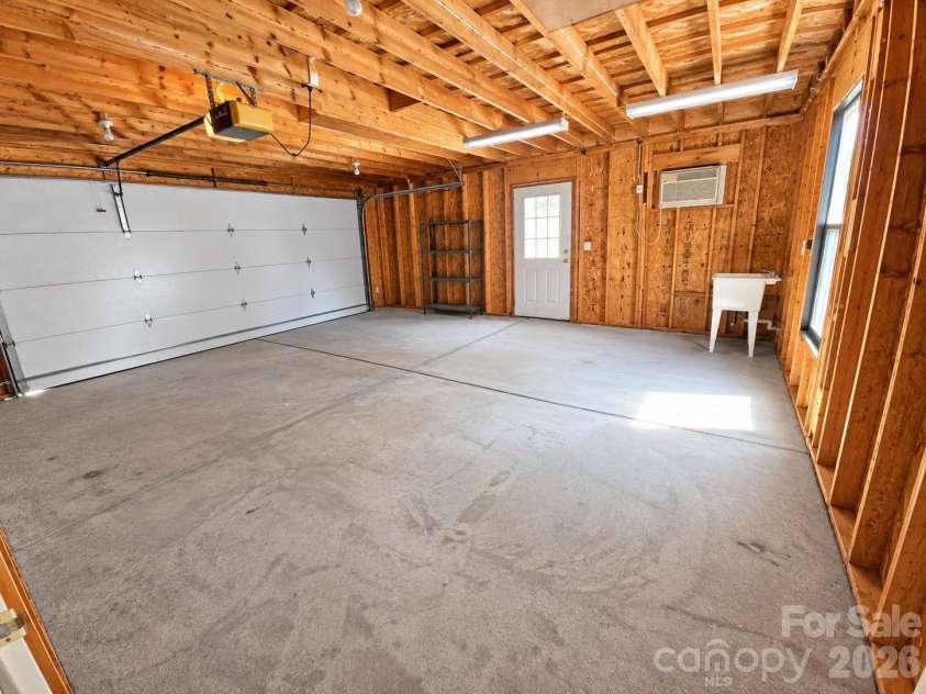 2851 Huckleberry Hill Drive, Fort Mill, SC 29715.  MLS# CAR4365989, YatesRealty ID 9401. 