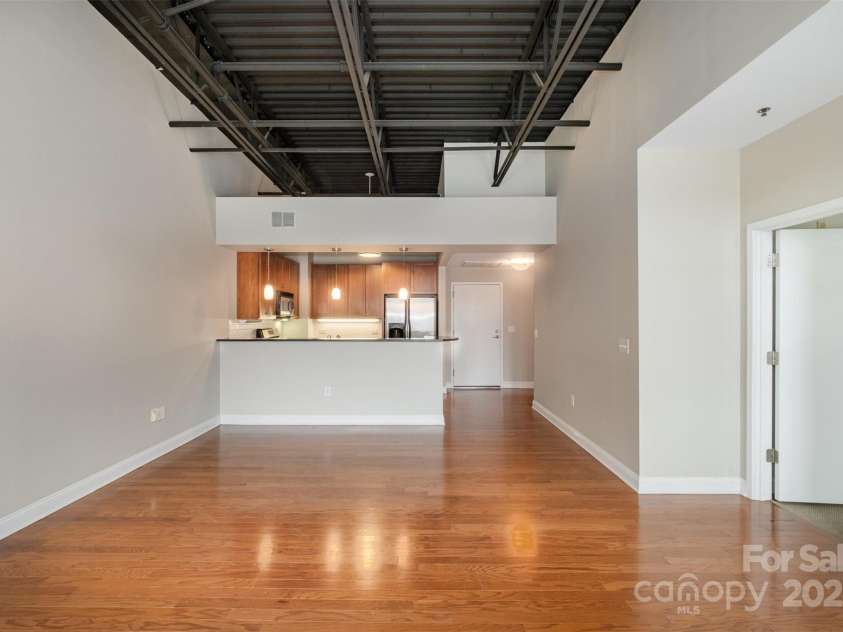 3920 Sharon Road, Charlotte, NC 28211.  MLS# CAR4225091, YatesRealty ID 9402. 