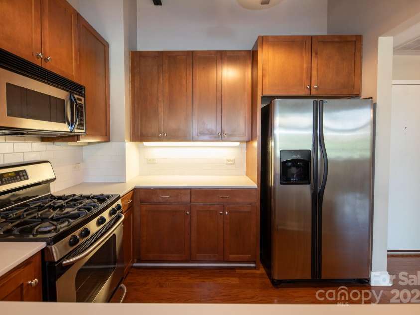 3920 Sharon Road, Charlotte, NC 28211.  MLS# CAR4225091, YatesRealty ID 9402. 