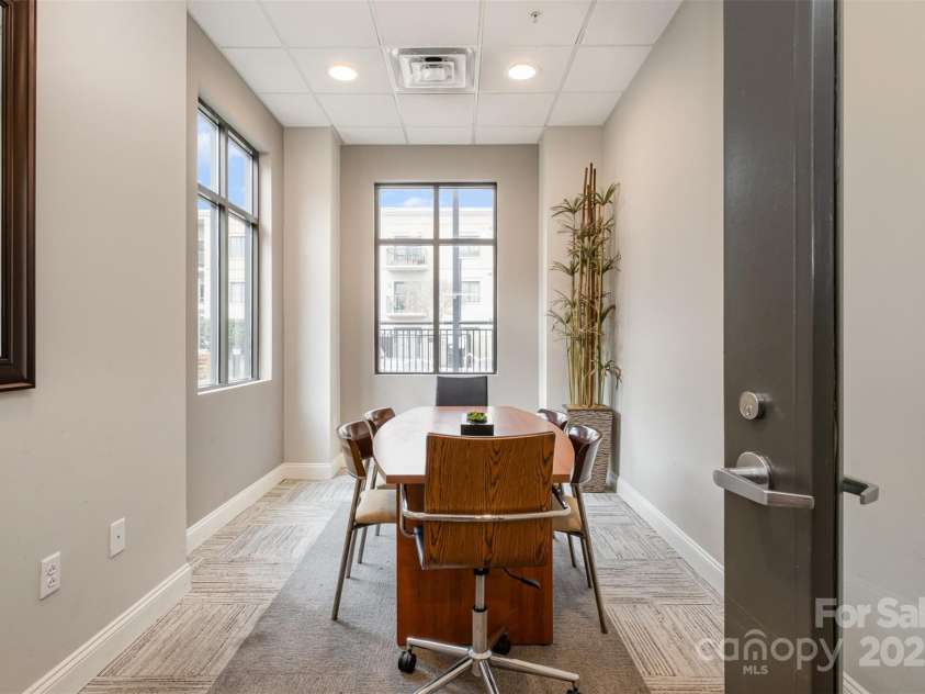 3920 Sharon Road, Charlotte, NC 28211.  MLS# CAR4225091, YatesRealty ID 9402. Communal Conference/Meeting Room