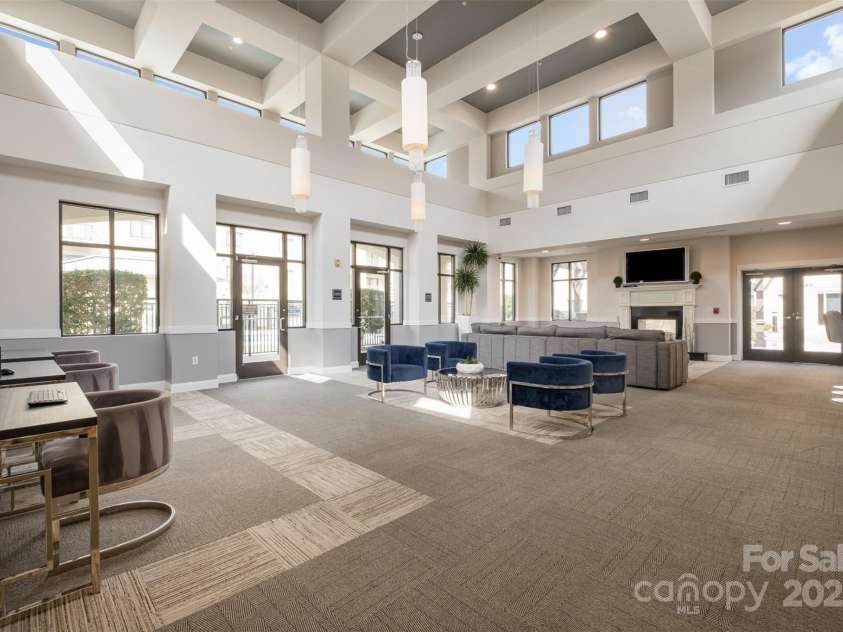 3920 Sharon Road, Charlotte, NC 28211.  MLS# CAR4225091, YatesRealty ID 9402. Communal Lounge Area