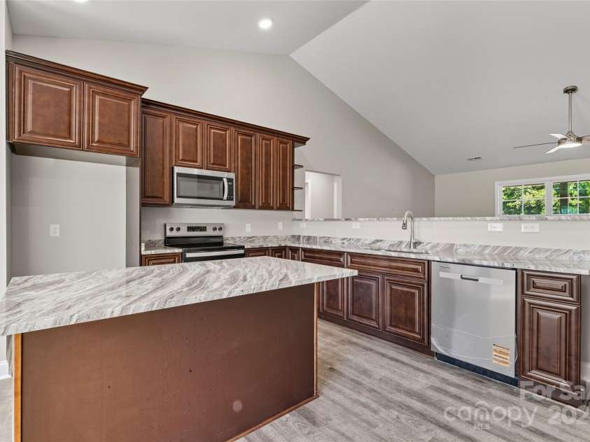 6015 Zoo Parkway, Asheboro, NC 27205.  MLS# CAR4308041, YatesRealty ID 9402. 