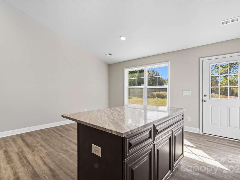 6015 Zoo Parkway, Asheboro, NC 27205.  MLS# CAR4308041, YatesRealty ID 9402. 