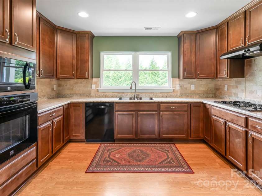 440 Island Ford Road, Brevard, NC 28712.  MLS# CAR4217066, YatesRealty ID 9405. 