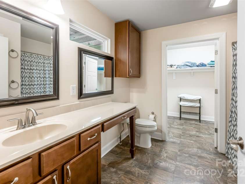 440 Island Ford Road, Brevard, NC 28712.  MLS# CAR4217066, YatesRealty ID 9405. 