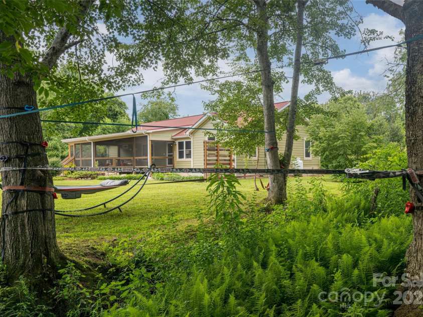 440 Island Ford Road, Brevard, NC 28712.  MLS# CAR4217066, YatesRealty ID 9405. 