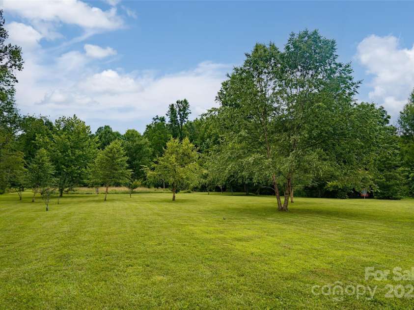 440 Island Ford Road, Brevard, NC 28712.  MLS# CAR4217066, YatesRealty ID 9405. 