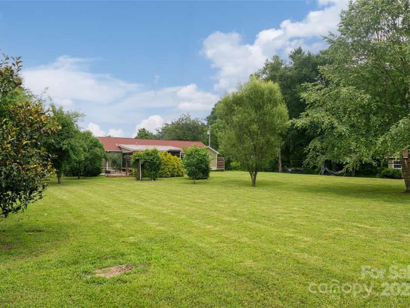 440 Island Ford Road, Brevard, NC 28712.  MLS# CAR4217066, YatesRealty ID 9405. 