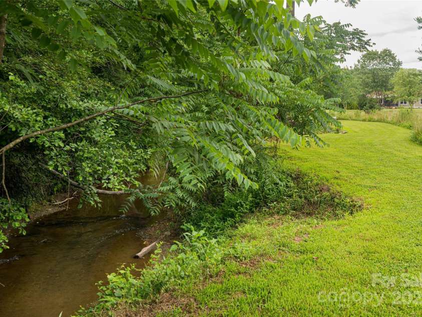 440 Island Ford Road, Brevard, NC 28712.  MLS# CAR4217066, YatesRealty ID 9405. 