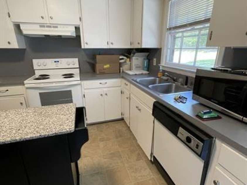 230 park Lane, Newton, NC 28658.  MLS# CAR4250486, YatesRealty ID 9408. 