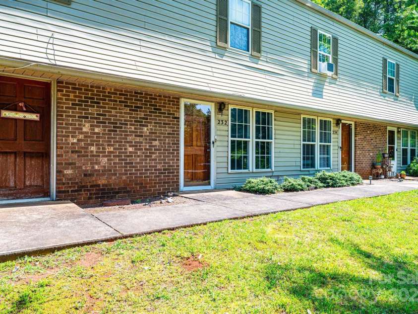 230 park Lane, Newton, NC 28658.  MLS# CAR4250486, YatesRealty ID 9408. 