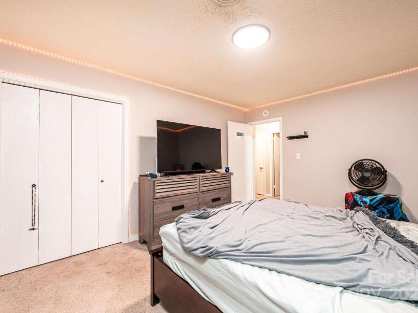 230 park Lane, Newton, NC 28658.  MLS# CAR4250486, YatesRealty ID 9408. 