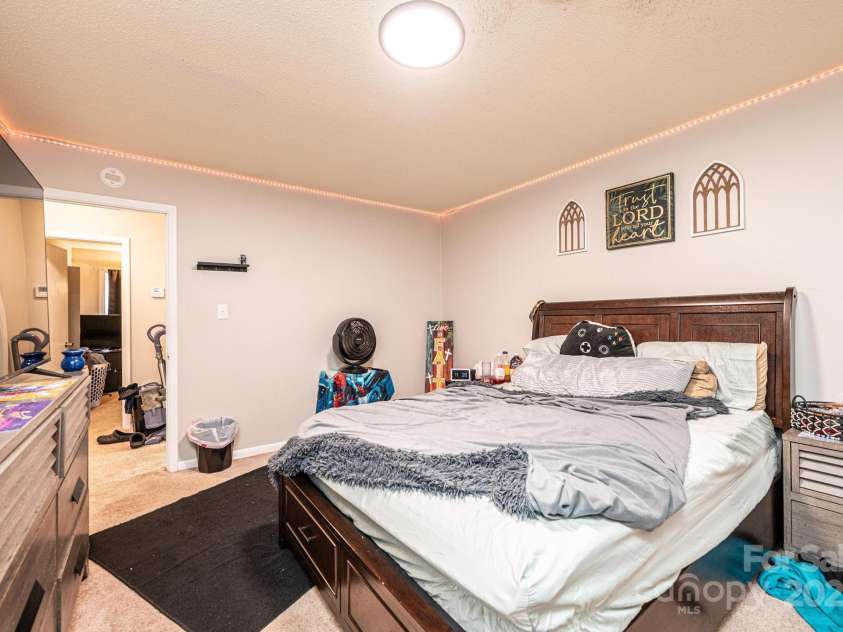 230 park Lane, Newton, NC 28658.  MLS# CAR4250486, YatesRealty ID 9408. 