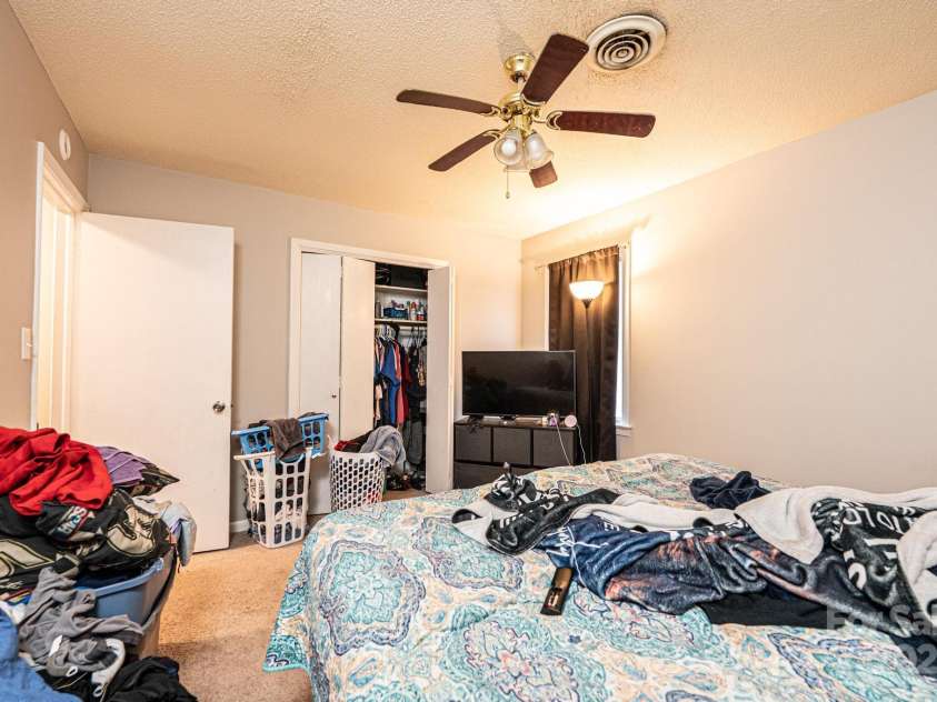 230 park Lane, Newton, NC 28658.  MLS# CAR4250486, YatesRealty ID 9408. 