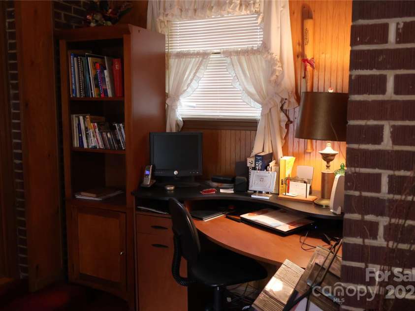 1529 Market Street, Cheraw, SC 29520.  MLS# CAR4223765, YatesRealty ID 941. 