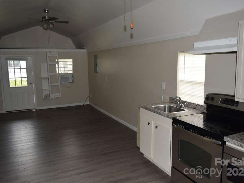 596 Armory Road, Chester, SC 29706.  MLS# CAR4202903, YatesRealty ID 9410. 