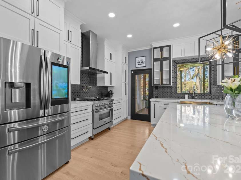15921 Cramur Drive, Huntersville, NC 28078.  MLS# CAR4237838, YatesRealty ID 9411. 