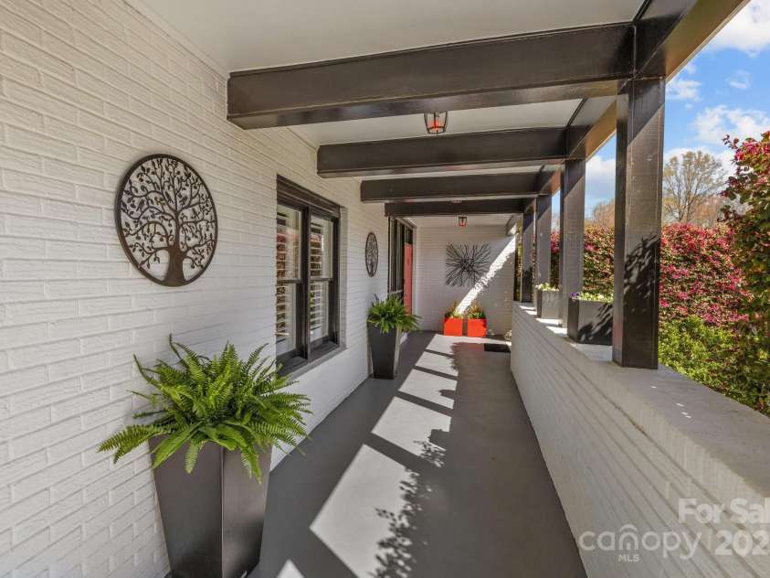 15921 Cramur Drive, Huntersville, NC 28078.  MLS# CAR4237838, YatesRealty ID 9411. 
