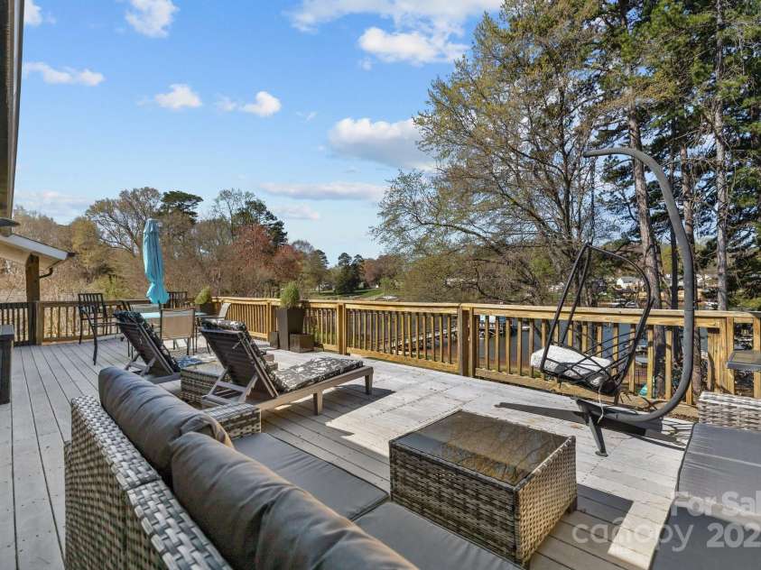 15921 Cramur Drive, Huntersville, NC 28078.  MLS# CAR4237838, YatesRealty ID 9411. 